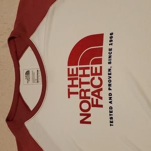 North Face t shirt